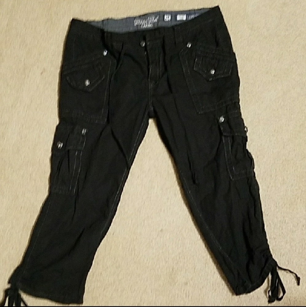 Miss Me Capri Pants
